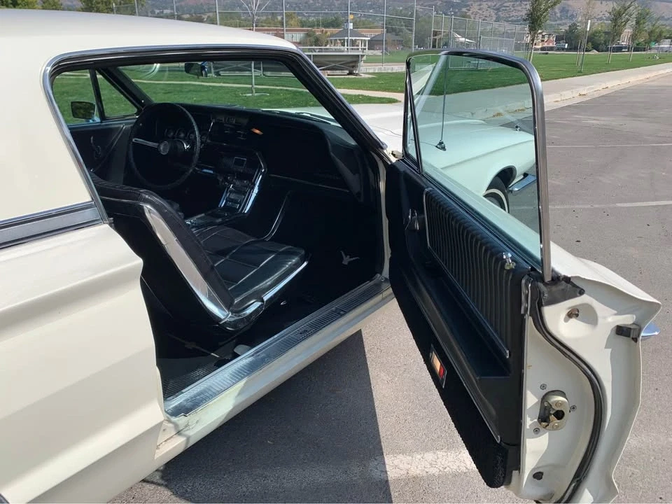 1966 Ford Thunderbird 4th Gen - Image 4 of 8