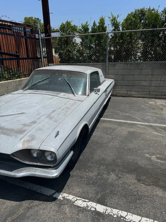 1966 Ford Thunderbird 4th Gen - Image 4 of 8
