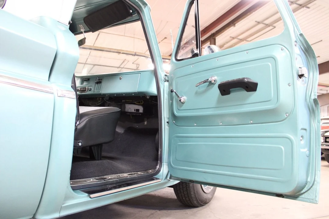 1966 GMC C/K 1st Gen - Image 19 of 31