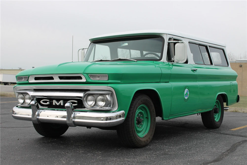 1966 GMC Suburban 5th Gen - Image 2 of 6
