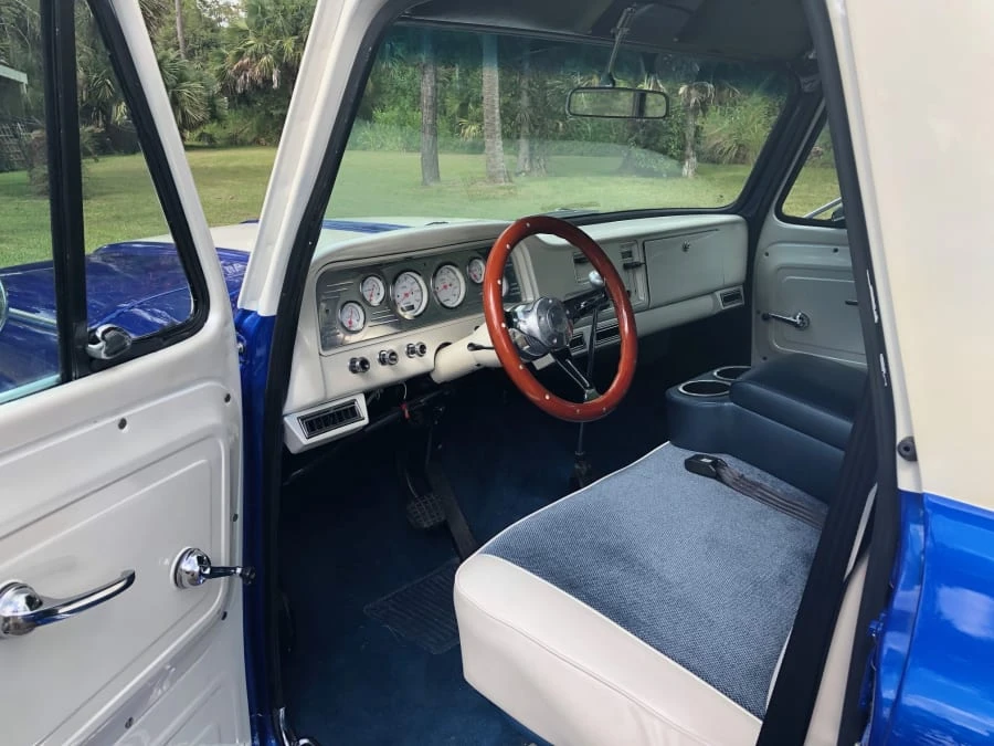 1966 GMC Suburban 5th Gen - Image 3 of 12