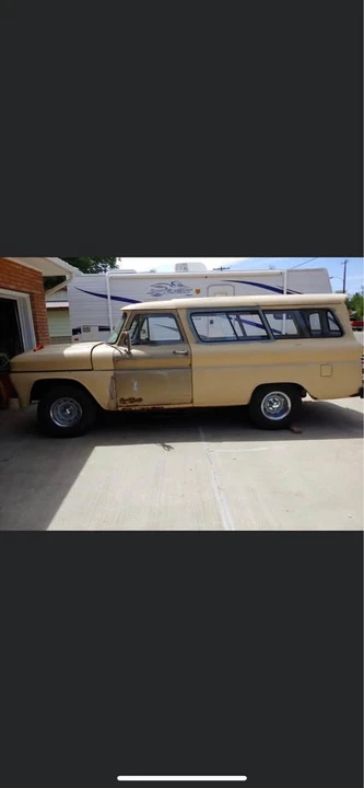 1966 GMC Suburban 5th Gen - Image 2 of 9