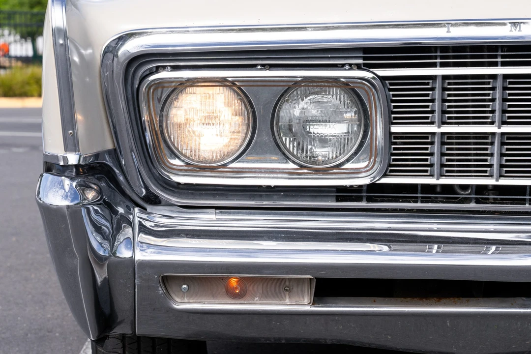 1966 Chrysler Imperial 2nd Gen - Image 25 of 31