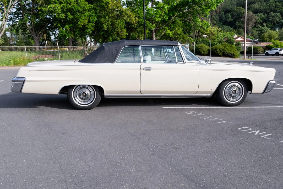 1966 Chrysler Imperial 2nd Gen - Image 18 of 31