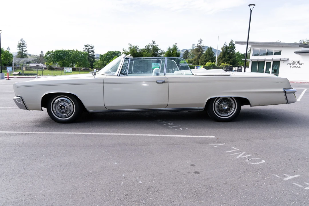 1966 Chrysler Imperial 2nd Gen - Image 5 of 31