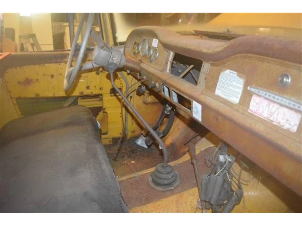1966 International Harvester Pickup - Image 11 of 13