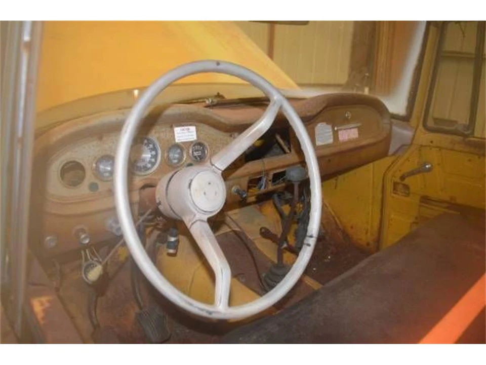 1966 International Harvester Pickup - Image 13 of 13
