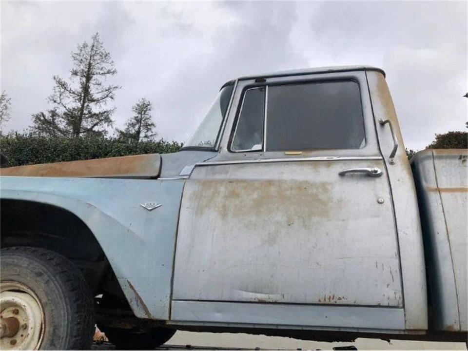 1966 International Harvester Pickup - Image 11 of 16