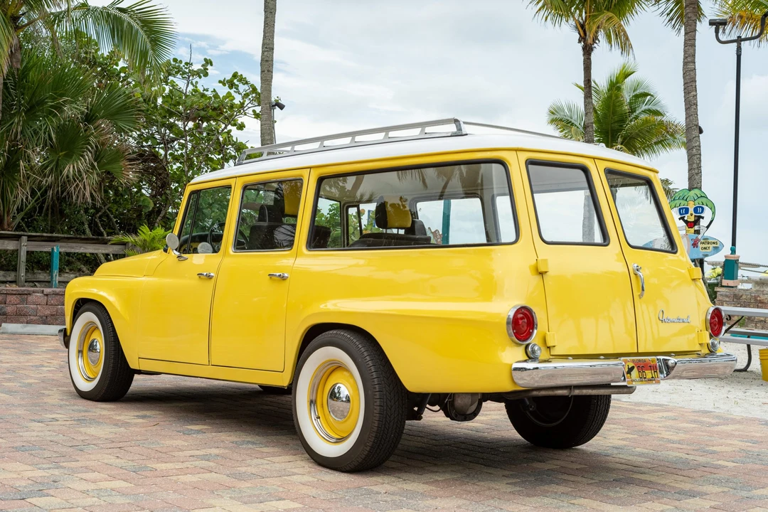 1966 International Harvester Travelall - Image 4 of 31