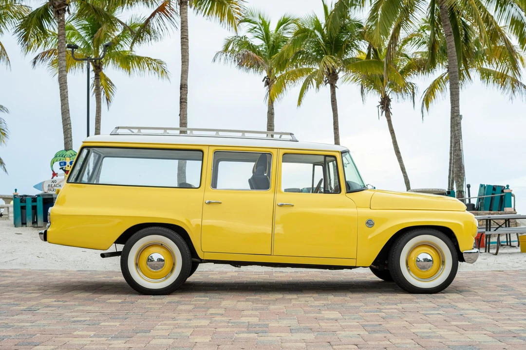 1966 International Harvester Travelall - Image 6 of 31