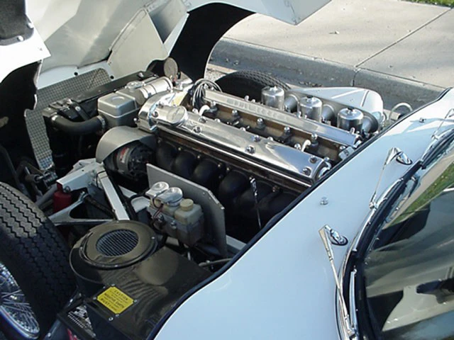 1966 Jaguar E-Type Series 1 - Image 3 of 5