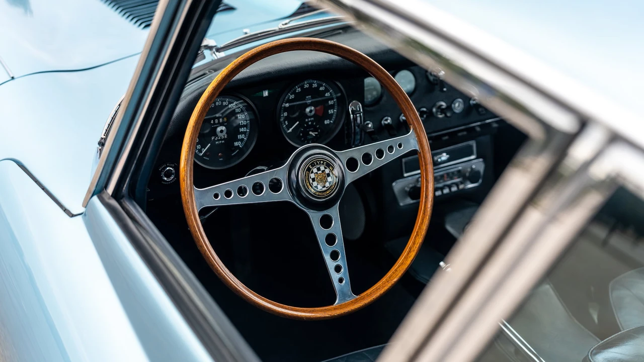 1966 Jaguar E-Type Series 1 - Image 10 of 31