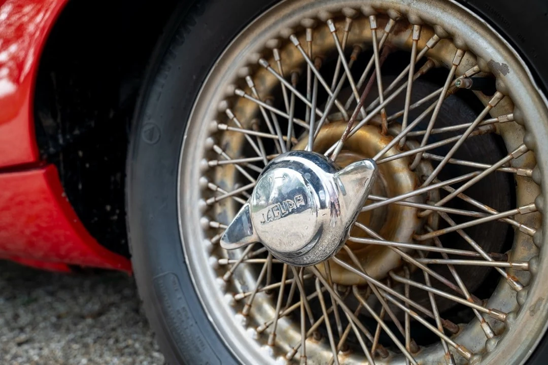 1900 Jaguar E-Type Series 1 2+2 - Image 11 of 30