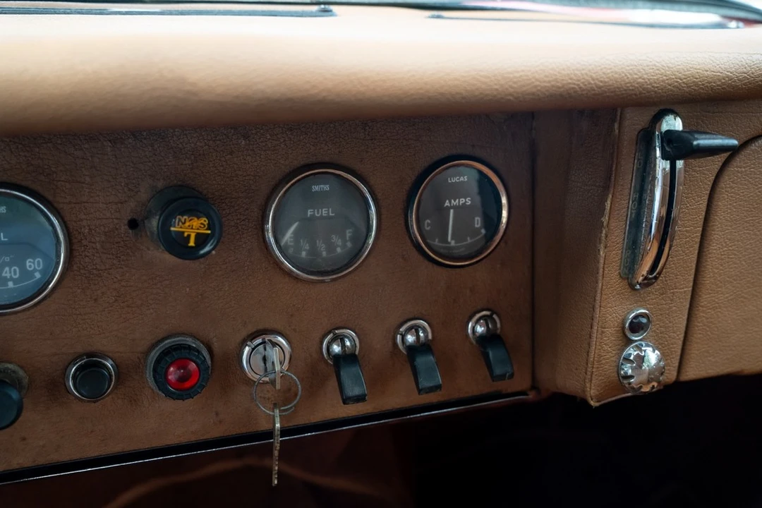 1900 Jaguar E-Type Series 1 2+2 - Image 28 of 30