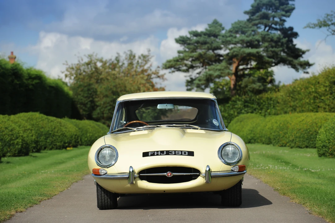 1966 Jaguar E-Type Series 1 2+2 - Image 3 of 7