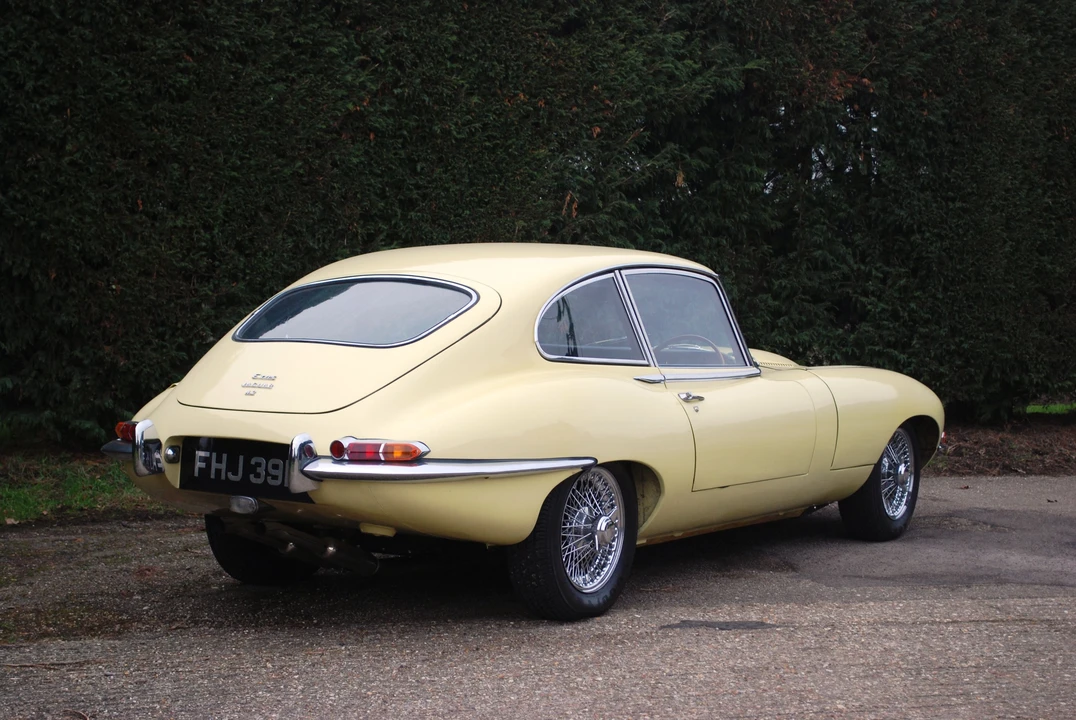 1966 Jaguar E-Type Series 1 2+2 - Image 2 of 5