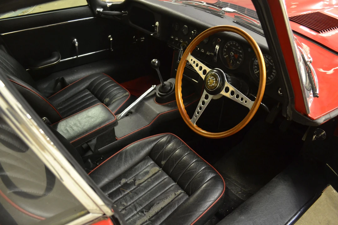 1966 Jaguar E-Type Series 1 - Image 2 of 3