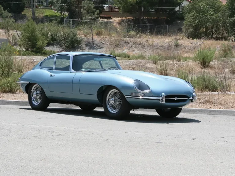 1966 Jaguar E-Type Series 1 - Image 2 of 2
