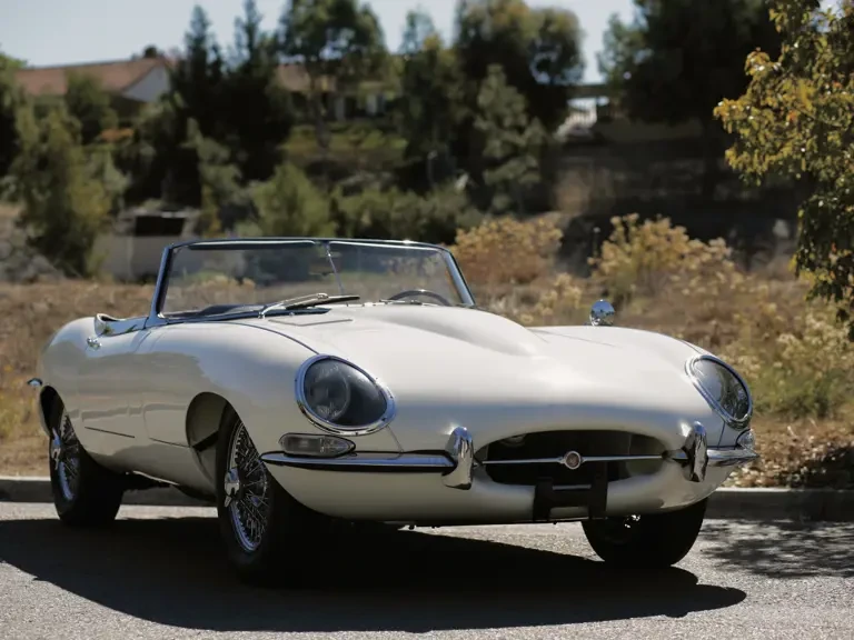 1966 Jaguar E-Type Series 1 - Image 2 of 2
