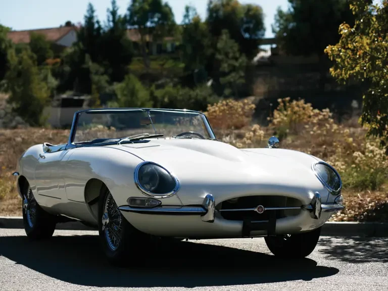 1966 Jaguar E-Type Series 1 - Image 2 of 2