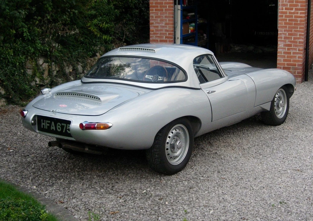 1966 Jaguar E-Type Series 1 - Image 4 of 6