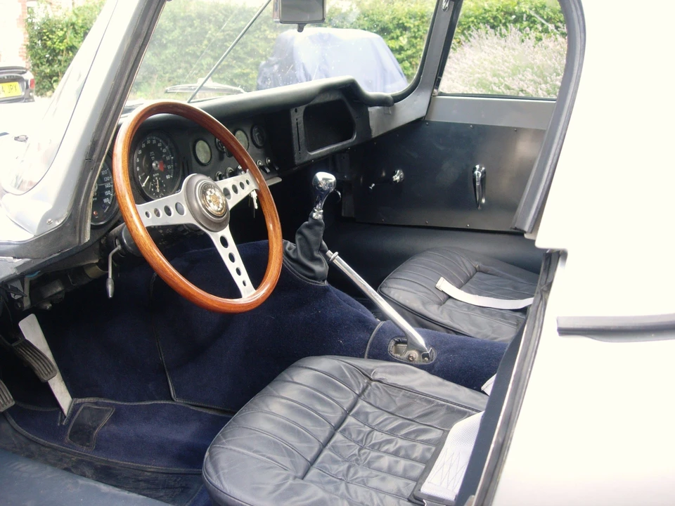 1966 Jaguar E-Type Series 1 - Image 5 of 6