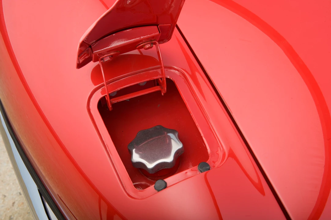 1966 Jaguar E-Type Series 1 - Image 13 of 22