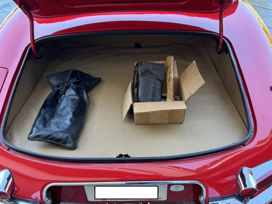 1966 Jaguar E-Type Series 1 - Image 16 of 19