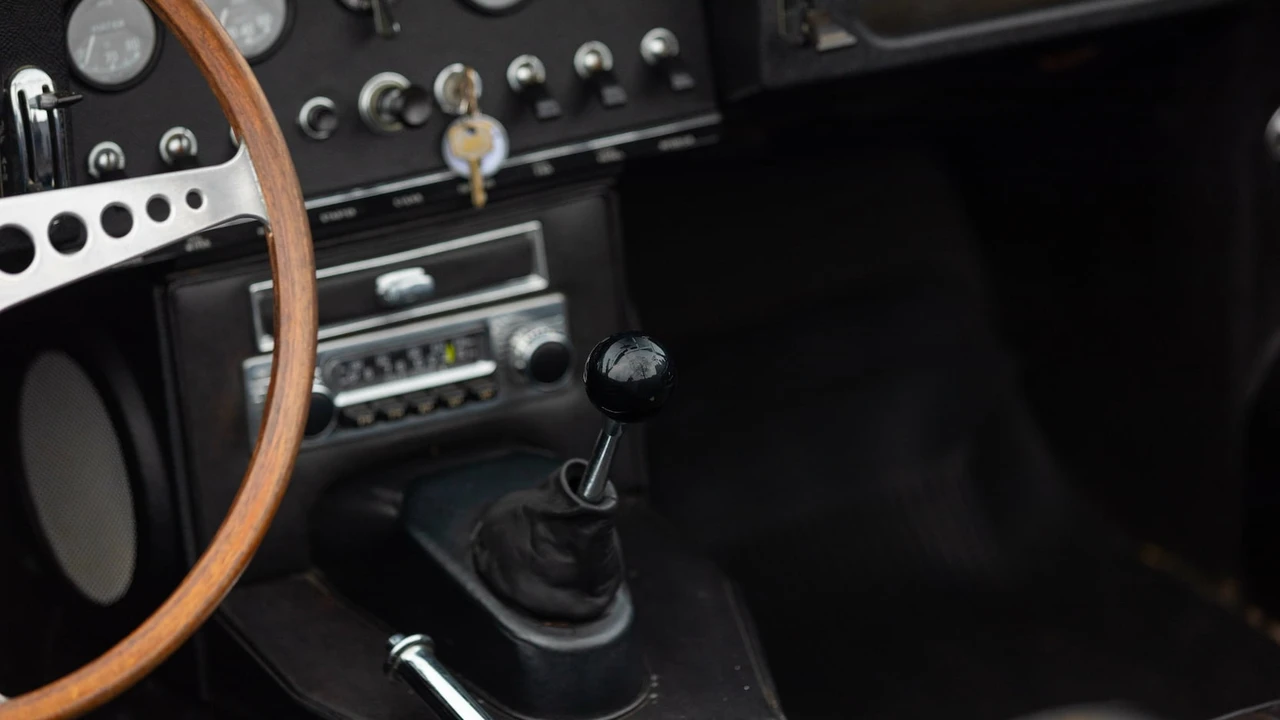 1966 Jaguar E-Type Series 1 - Image 17 of 24