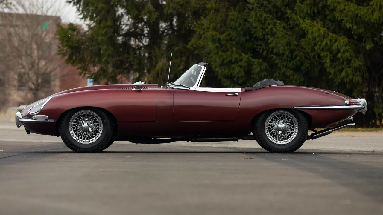 1966 Jaguar E-Type Series 1 - Image 2 of 24