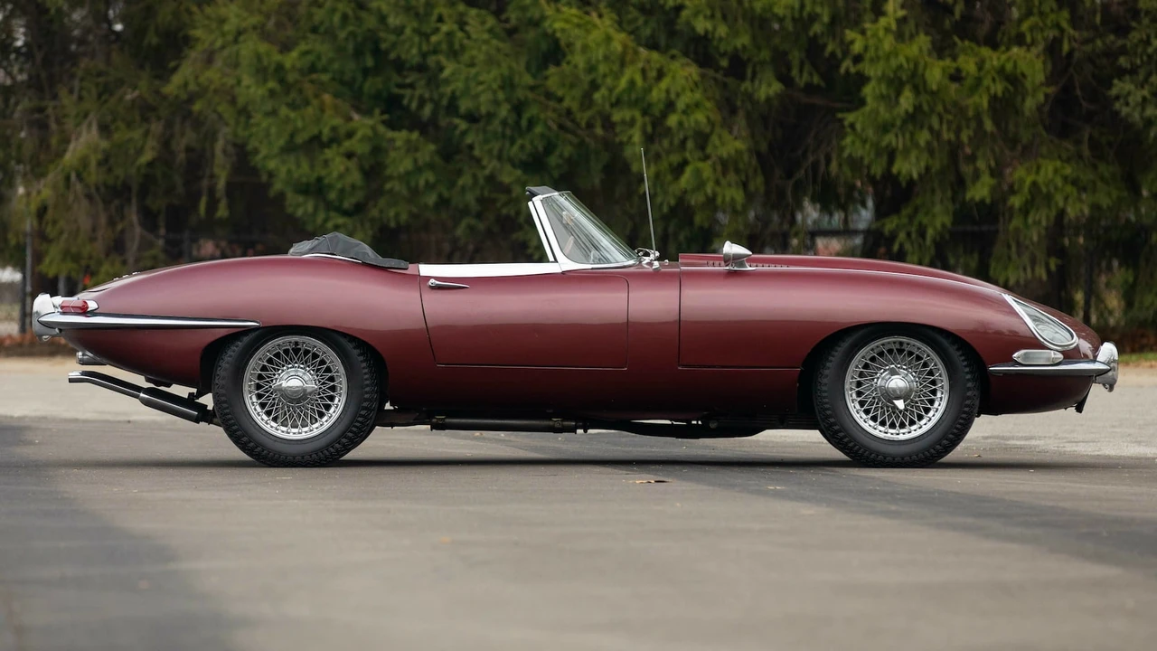 1966 Jaguar E-Type Series 1 - Image 8 of 24