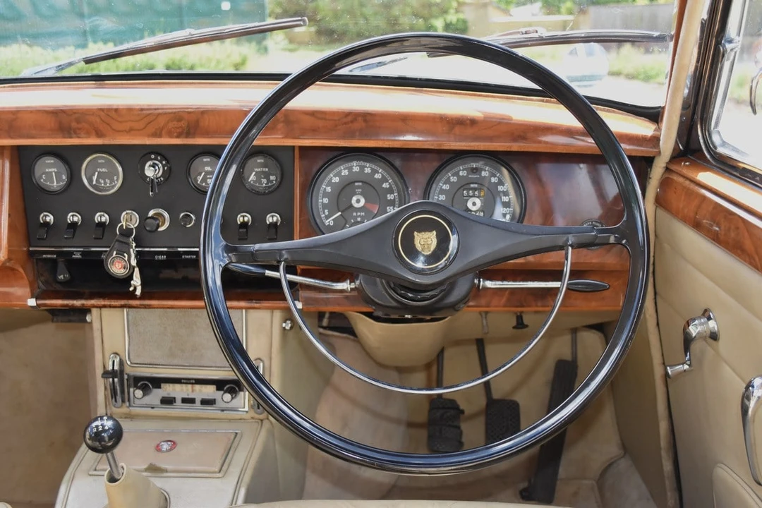 1966 Jaguar Mark II - Image 16 of 30