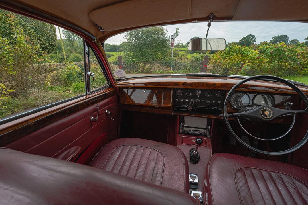 1966 Jaguar Mark II - Image 24 of 30