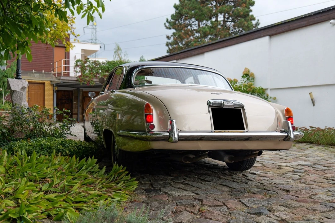 1966 Jaguar Mark X - Image 7 of 30
