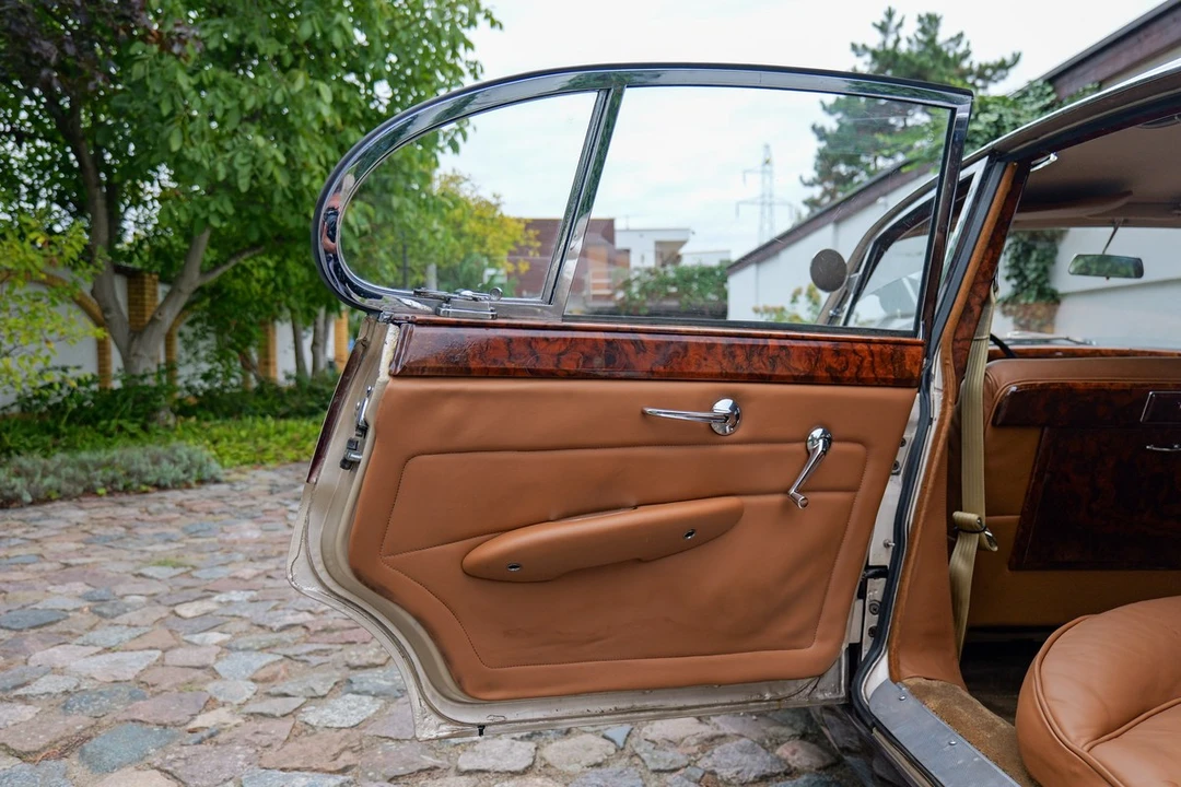 1966 Jaguar Mark X - Image 29 of 30