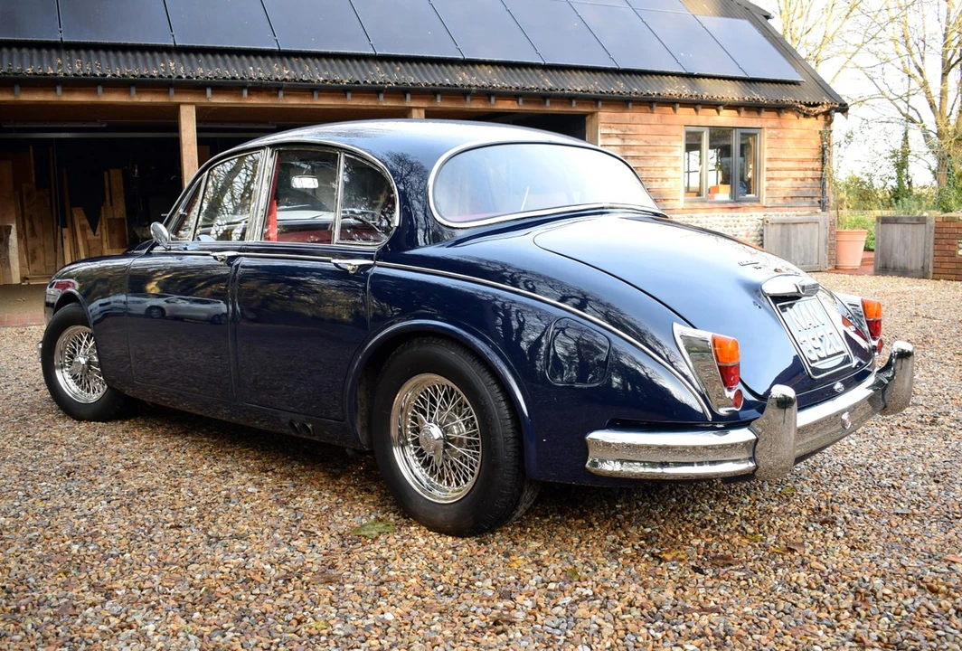 1966 Jaguar Mark II - Image 9 of 30