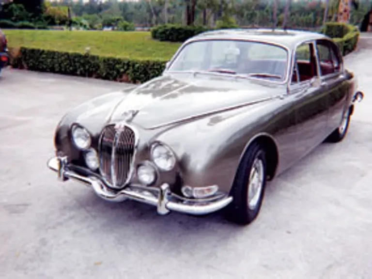 1966 Jaguar S-Type 1st Gen - Image 2 of 2