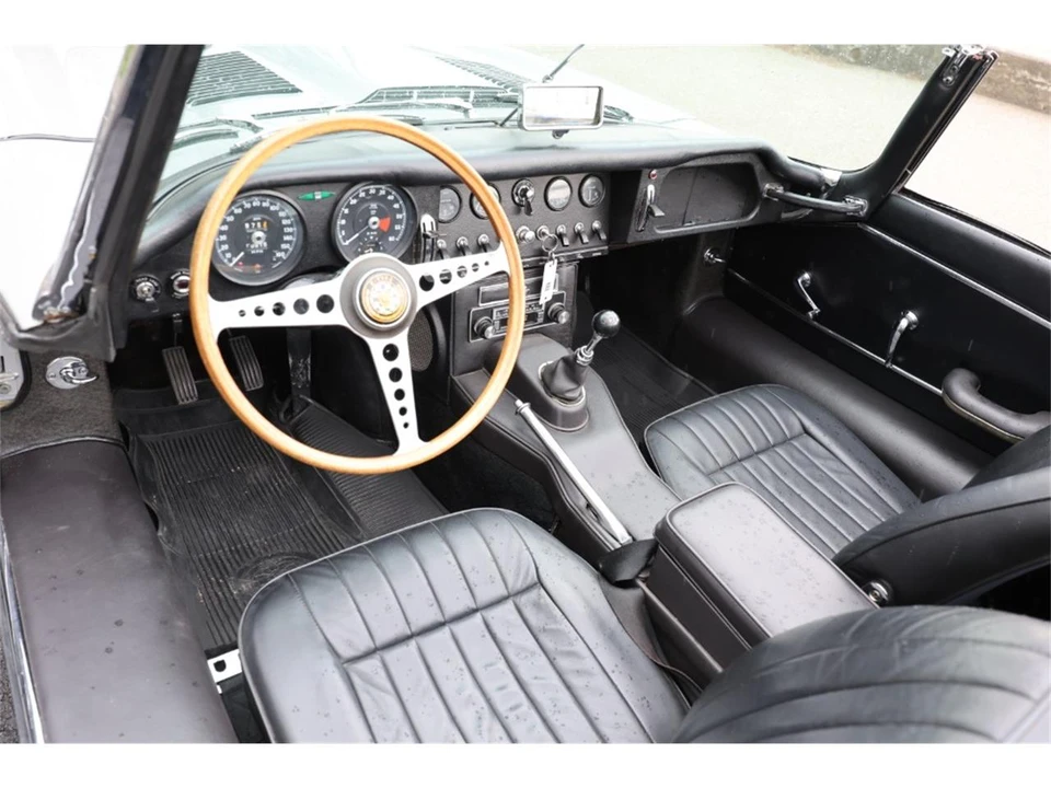 1966 Jaguar E-Type Series 1 - Image 6 of 7