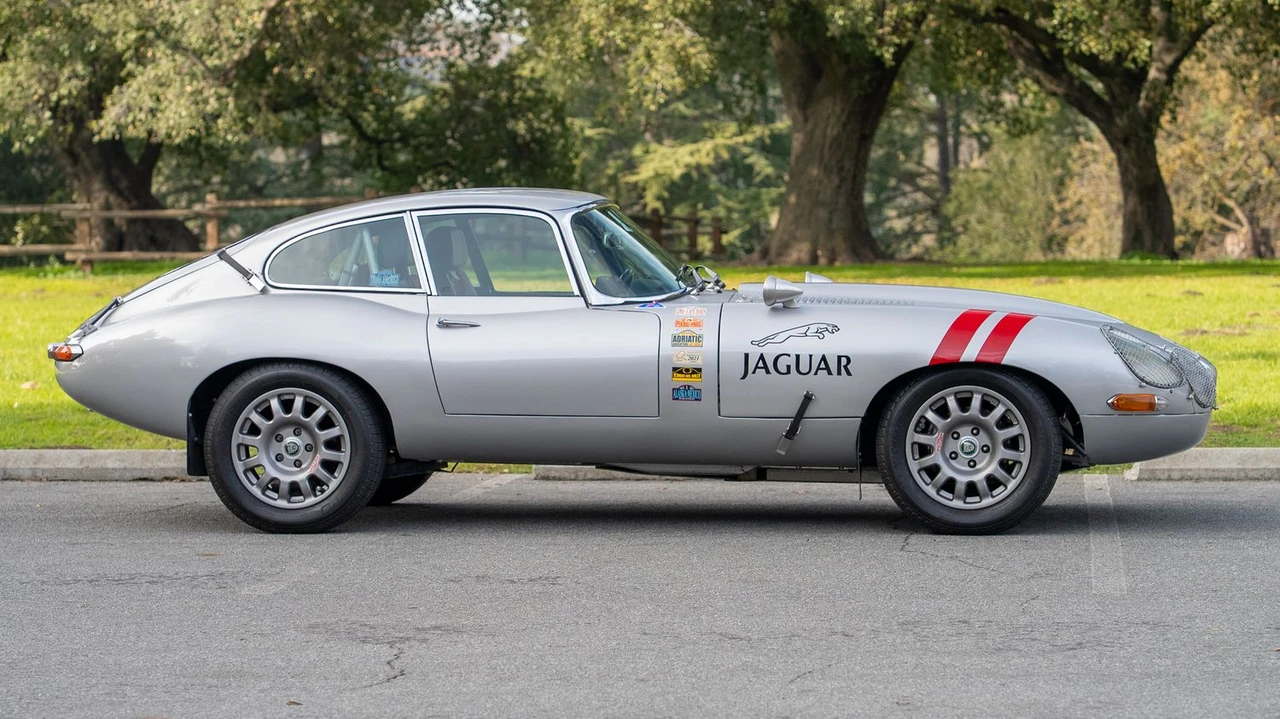 1966 Jaguar E-Type Series 1 - Image 17 of 21