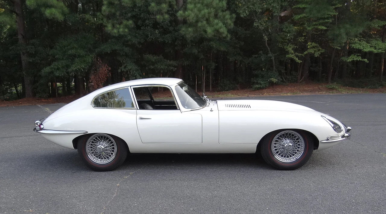 1966 Jaguar E-Type Series 1 - Image 13 of 31