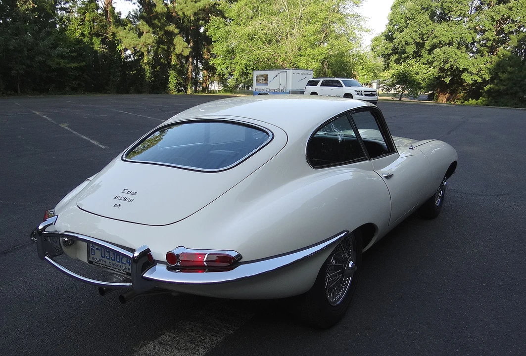 1966 Jaguar E-Type Series 1 - Image 16 of 31