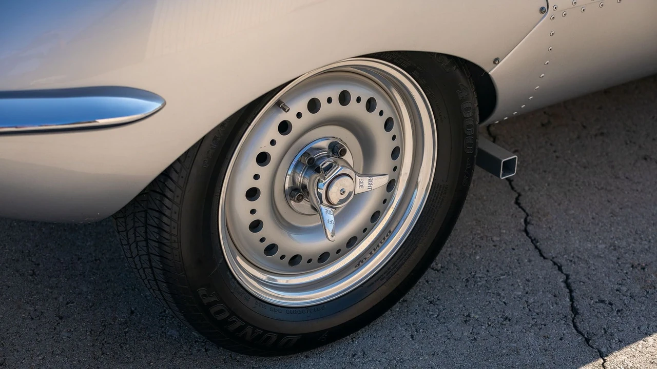 1966 Jaguar Replica - Image 9 of 31