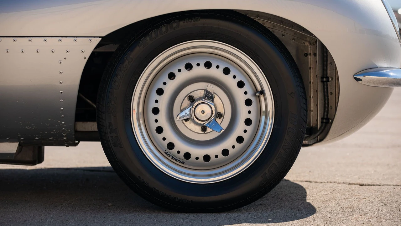 1966 Jaguar Replica - Image 7 of 31