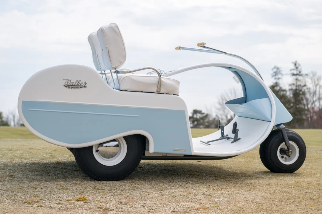 1966 Parts & Memorabilia Golf Carts - Image 4 of 6