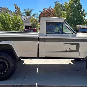 1966 Jeep Gladiator J2000