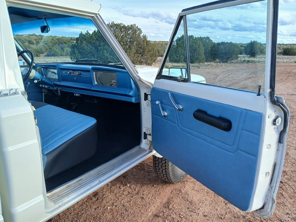 1966 Jeep - Image 10 of 21