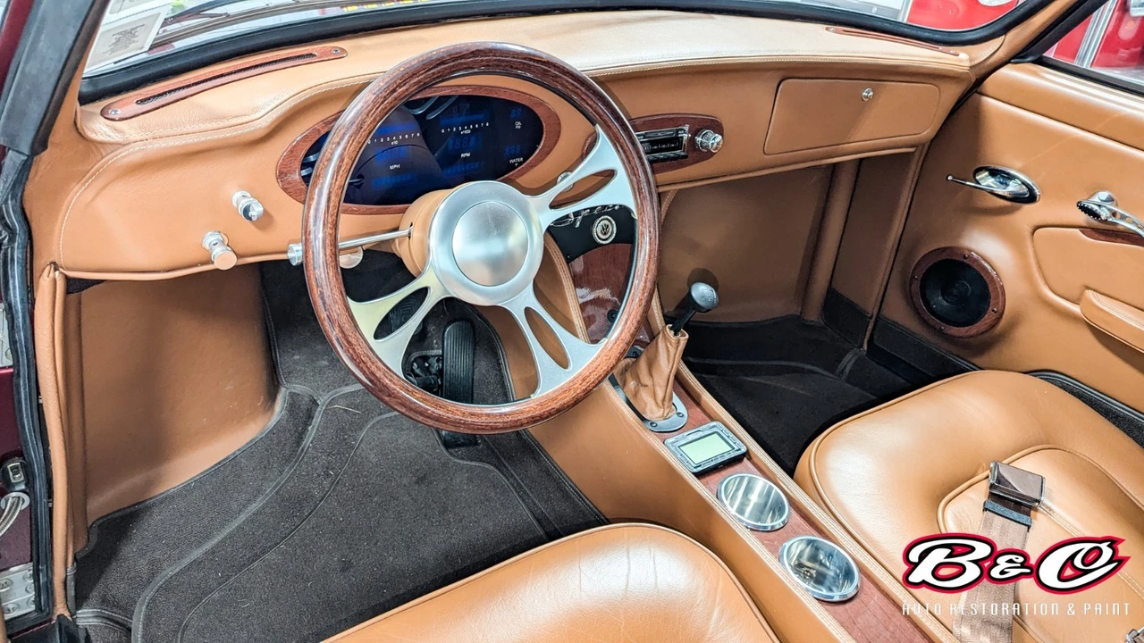 1966 Volkswagen Karmann Ghia Type 14 - Image 5 of 10