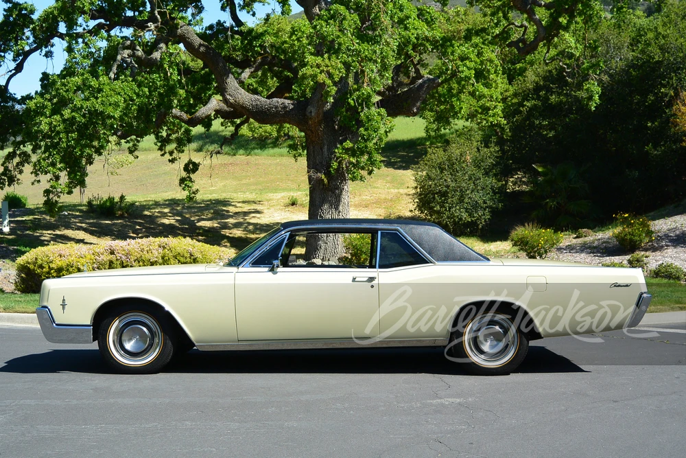 1966 Lincoln Continental 4th Gen - Image 18 of 21