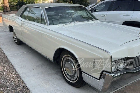 1966 Lincoln Continental 4th Gen - Image 11 of 13