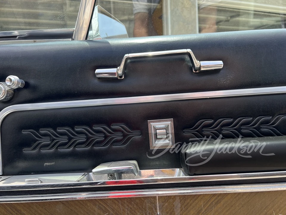 1966 Lincoln Continental 4th Gen - Image 17 of 31